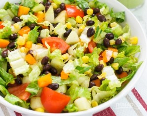 Быстрый салат с овощами и фасолью - фото шаг 4