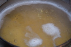Гороховый суп с копченым окороком - фото шаг 1