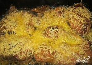 Курица в духовке с сыром и майонезом - фото шаг 7