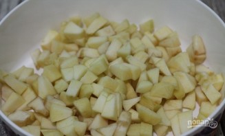 Пирог из дрожжевого теста с яблоками - фото шаг 1
