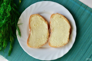 Бутерброды "Мышки на сыре" - фото шаг 2