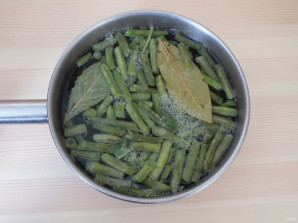 Корейский салат с зеленой фасолью - фото шаг 3