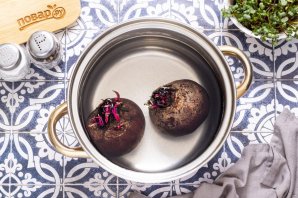 Салат из свеклы и яблок