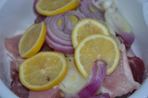 Лучший рецепт маринада для шашлыка из свинины - фото шаг 3