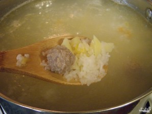 Суп с фрикадельками и рисом - фото шаг 9