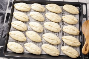 Печеные пирожки на кефире