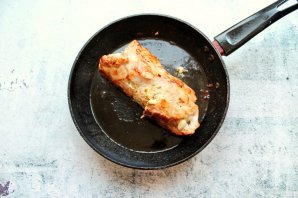 Свинина фаршированная маринованным перцем - фото шаг 5