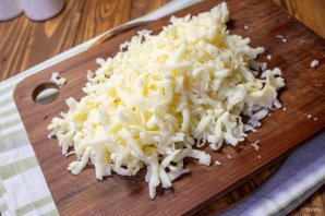 Жульен с курицей и грибами в формочках для кекса - фото шаг 6