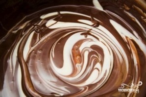 Круассаны с шоколадом из готового слоеного теста - фото шаг 2