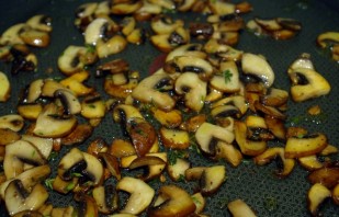 Паста с грибами в сливочном соусе - фото шаг 4
