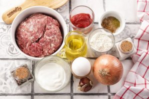Фрикадельки с подливкой - фото шаг 1