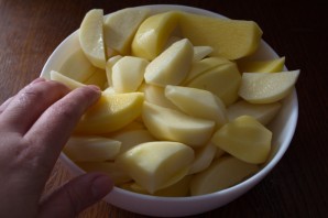 Картофель в духовке с белыми грибами и беконом - фото шаг 5
