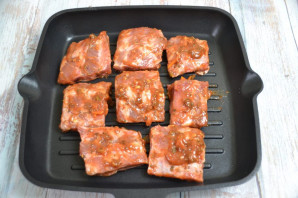 Свиные ребрышки-гриль с кетчупом "Лечо" "Махеевъ" - фото шаг 6