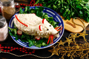 Закуска из крабовых палочек и сыра "Мышка" - фото шаг 5