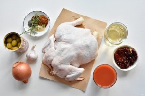 Курица по-средиземноморски с оливками - фото шаг 1