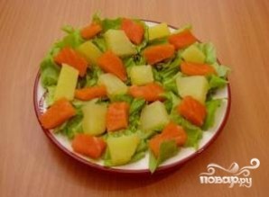 Салат с семгой и картофелем - фото шаг 8