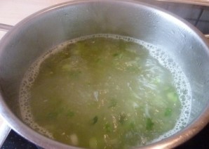 Рыбный суп с перловкой - фото шаг 4