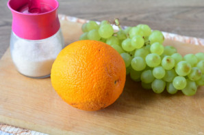Компот из винограда и апельсинов на зиму - фото шаг 1