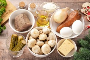 Новогодний салат "Варежка" на год Лошади