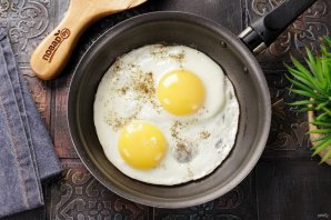 Глазунья - фото шаг 6