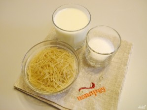 Молочная каша с вермишелью - фото шаг 1