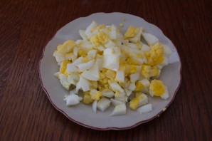 Салат с сыром и орехами - фото шаг 2