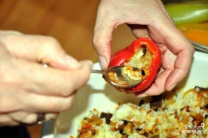 Перец, фаршированный рисом и овощами - фото шаг 8