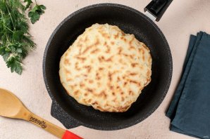 Хычины с сыром и картофелем - фото шаг 12