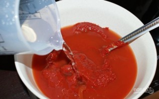 Соус из томатной пасты к шашлыку - фото шаг 1