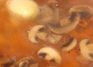 Суп гороховый с грибами   - фото шаг 8