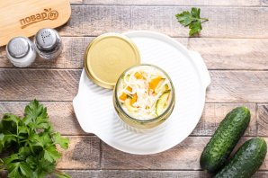 Салат из капусты и огурцов на зиму - фото шаг 8