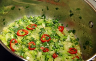 Томатный суп-пюре с креветками - фото шаг 2