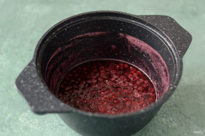 Варенье "Пятиминутка" из красной смородины - фото шаг 4