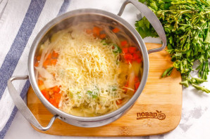 Сырный суп с капустой - фото шаг 6