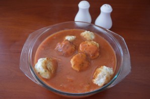 Тефтели в томатном соусе со сметаной - фото шаг 4