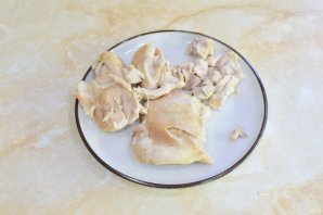 Заливное из курицы с желатином - фото шаг 7