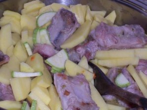 Картошка со свиными ребрышками - фото шаг 3