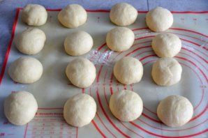 Домашние булочки с сахаром