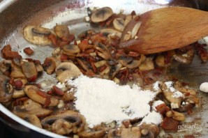 Куриное филе с грибами в сливочном соусе - фото шаг 7