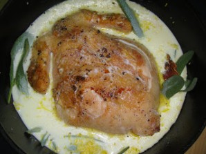 Курица в молоке в духовке - фото шаг 4