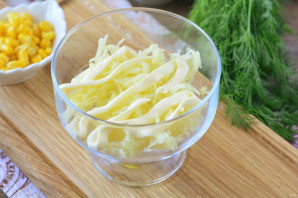 Рыбный салат с сыром - фото шаг 2