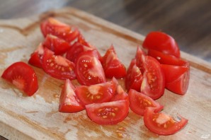 Салат из перловки с помидорами - фото шаг 1