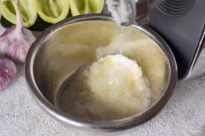 Икра кабачковая через мясорубку - фото шаг 4