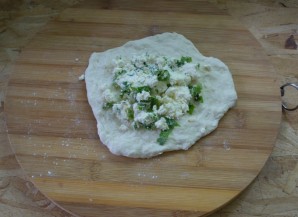 Хычины с сыром и зеленью - фото шаг 5