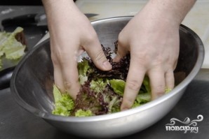 Салат с жареными баклажанами - фото шаг 6