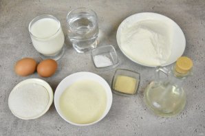 Дрожжевые блины на манке - фото шаг 1