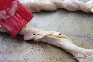 Слоеные вергуны с колбасой и сыром - фото шаг 5