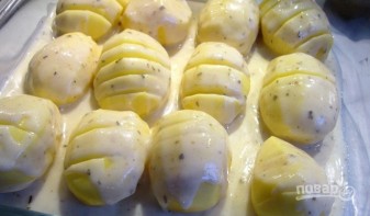 Картофель, запеченный под соусом "Бешамель" - фото шаг 2
