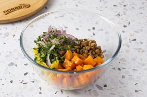 Картофельный салат с тыквой и чечевицей - фото шаг 7
