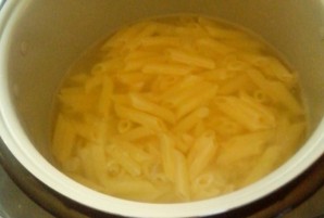 Макароны с сыром в мультиварке - фото шаг 2